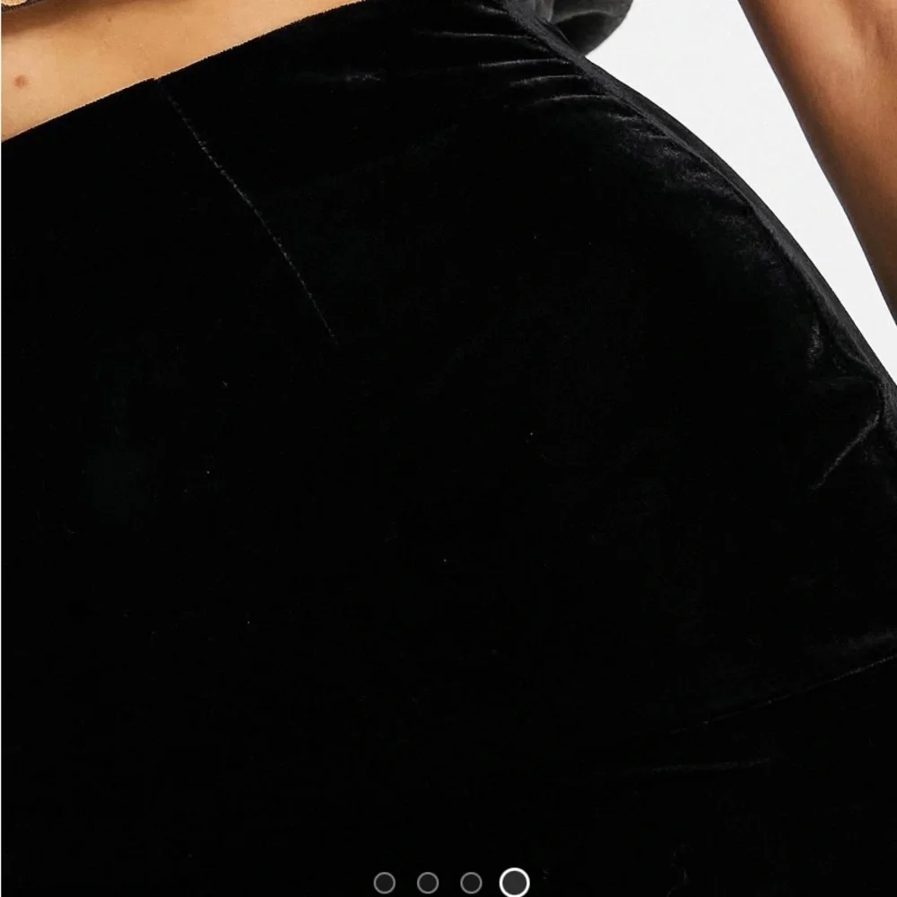 ASOS Design velvet midi skirt in black - Picture 4 of 4